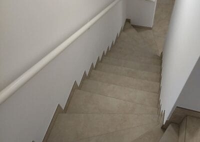 Chantier termin&eacute; &ndash; rendu peinture : r&eacute;novation murale propre et nette au Luxembourg